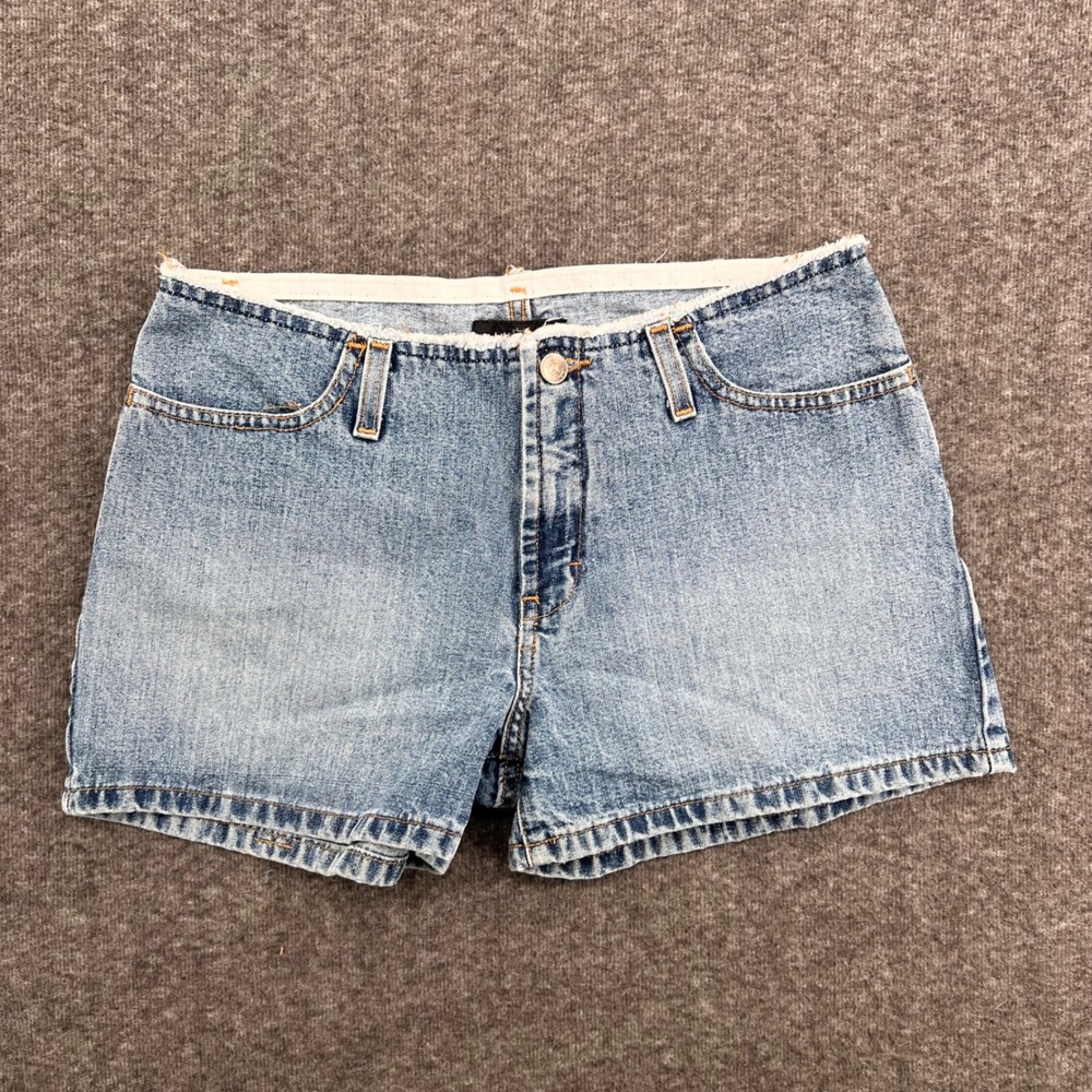 Xhilaration Vintage Y2K Light Wash Denim Shorts Raw Waistband Size 7 Shortie